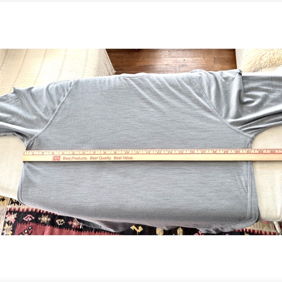 SMARTWOOL Merino 150 Crew Neck Base Layer in Light Gray - L - Picture 7 of 8
